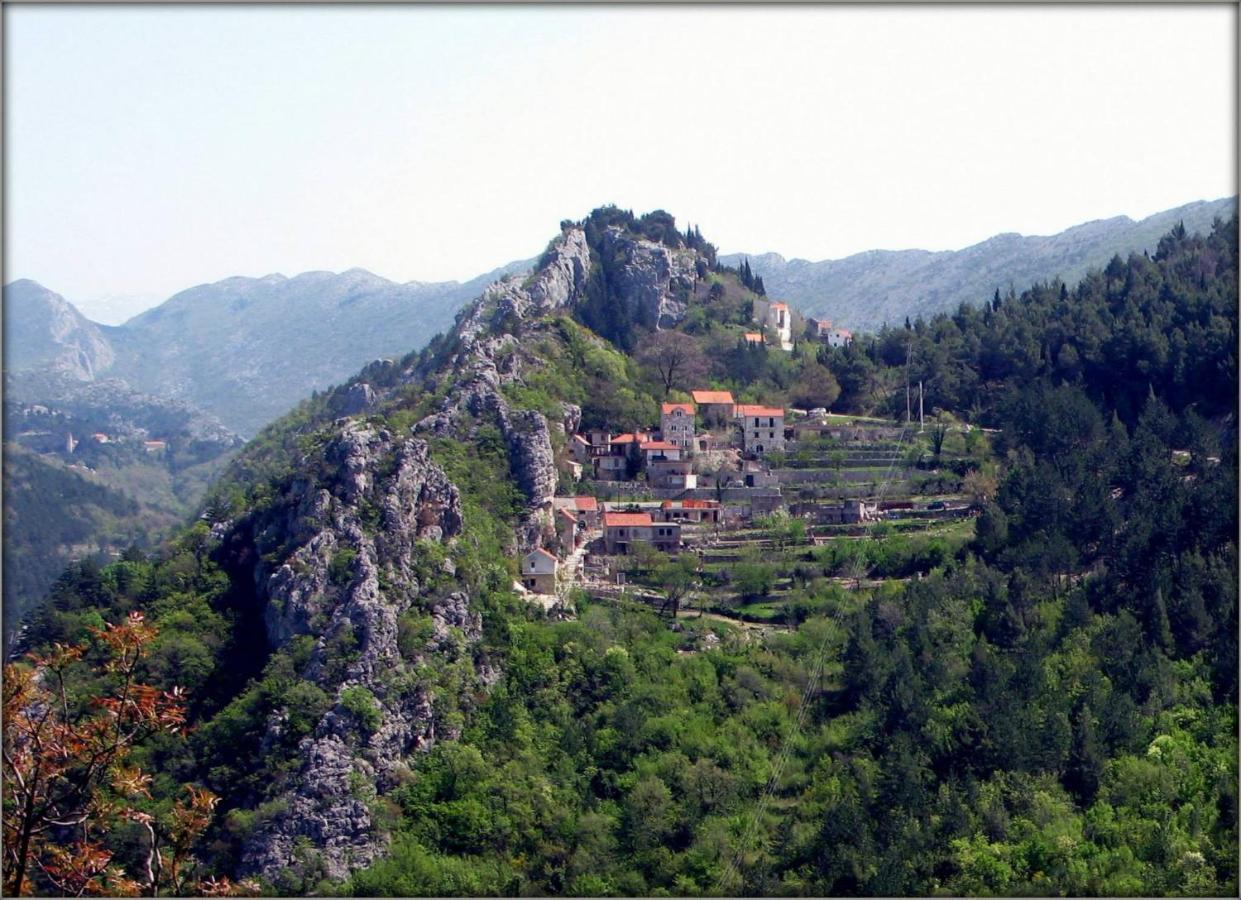 Mini Stone House Villa Omiš Dış mekan fotoğraf