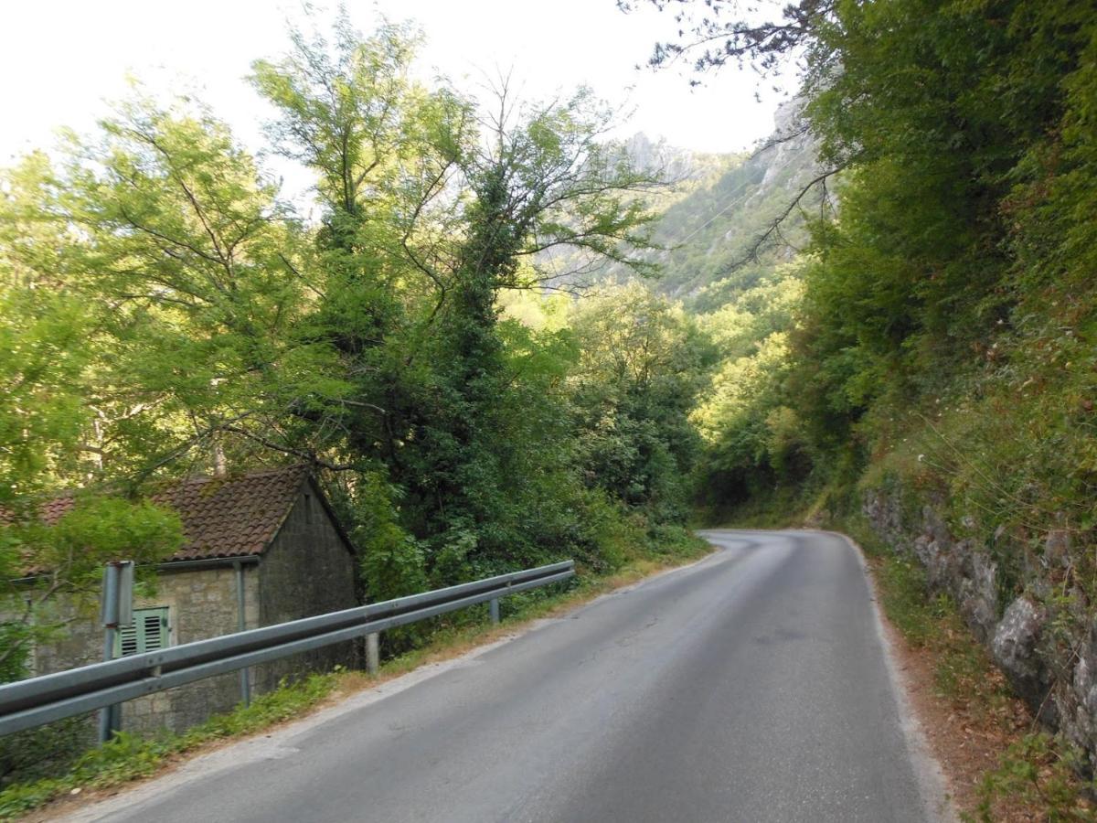 Mini Stone House Villa Omiš Dış mekan fotoğraf